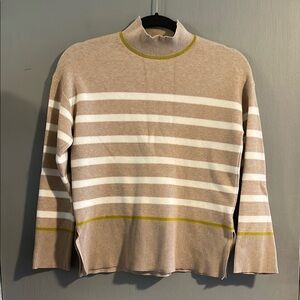 Tahari Tan and White‎ Turtleneck Sweater XS